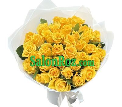 35 short yellow roses 35 short yellow roses