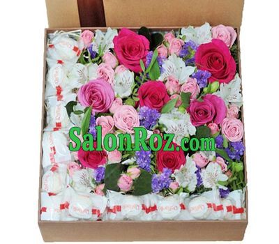 Flowers and sweets in a fashion box Flowers and sweets in a fashion box