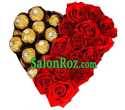 Heart box with roses and ferrero Heart box with roses and ferrero