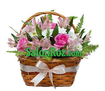 Basket with roses and alstromeries Basket with roses and alstromeries