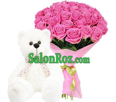 Bear with pink roses Bear with pink roses