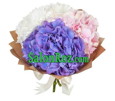 A small bouquet of hydrangeas A small bouquet of hydrangeas