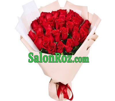 Vertical bouquet of red roses Vertical bouquet of red roses