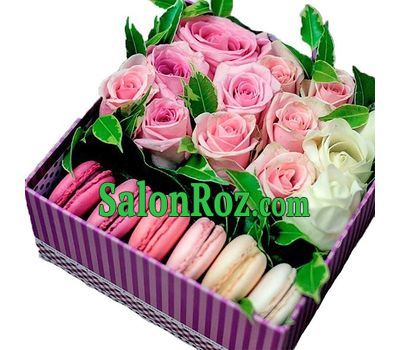15 roses with French cake in a box 15 roses with French cake in a box