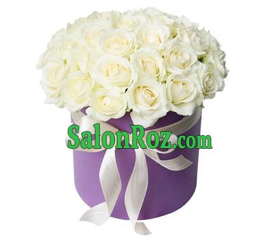 31 white rose in a hat box 31 white rose in a hat box