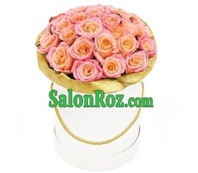 31 roses in a hat box 31 roses in a hat box