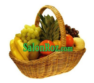 Fruit basket: pineapple, grapes, kiwi, pears, apples, oranges, bananas. Fruit basket: pineapple, grapes, kiwi, pears, apples, oranges, bananas.