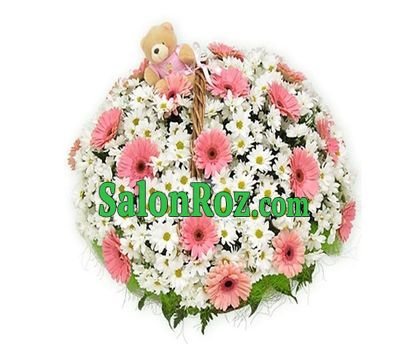 Basket of flowers from 18 chrysanthemums and 19 gerberas Basket of flowers from 18 chrysanthemums and 19 gerberas