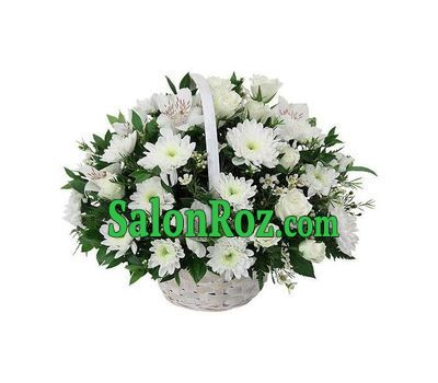 Basket of flowers from 7 orchids, 7 chrysanthemums and 9 roses Basket of flowers from 7 orchids, 7 chrysanthemums and 9 roses