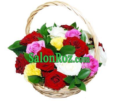 Basket of 17 roses Basket of 17 roses