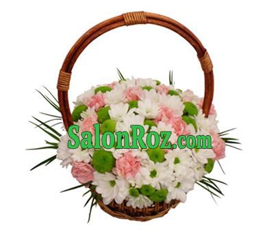 Basket of flowers from 12 chrysanthemums and 11 carnations Basket of flowers from 12 chrysanthemums and 11 carnations